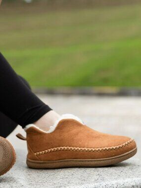 NEW RockDove Women's Mountainside Faux Fur Lined Ankle Bootie Camel 8